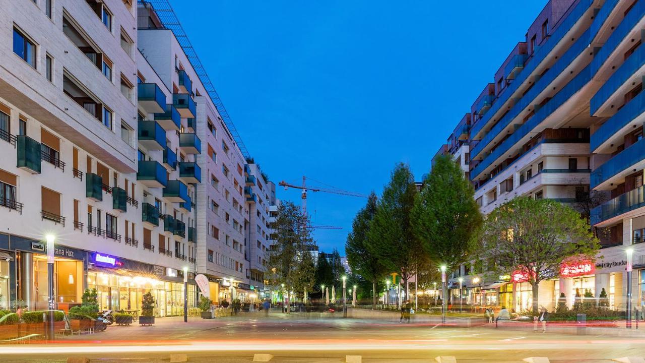 Bpstyle Prestige Exclusive Luxe Parking Breakfast Apartment